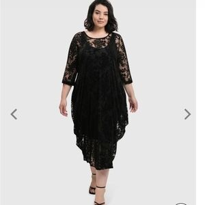 Elegant Black Lace Midi Dress